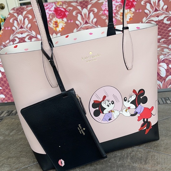 KATE SPADE MINNIE MOUSE LG REVERSIBLE TOTE - Picture 10 of 16